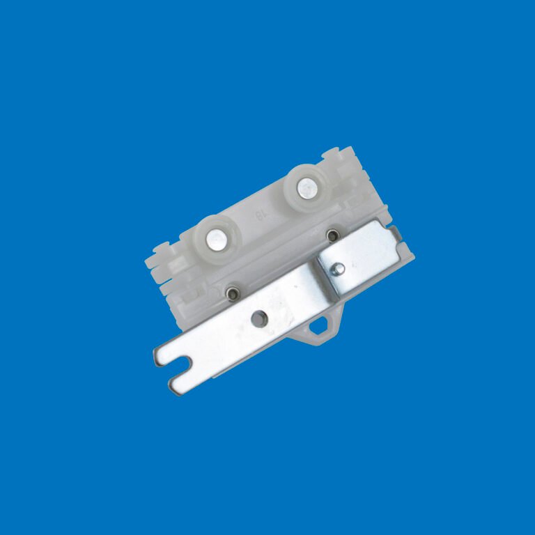 Master Carrier for Exposed Baton – Right Hand 8 Wheel